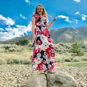 Meet your Posher, Kira